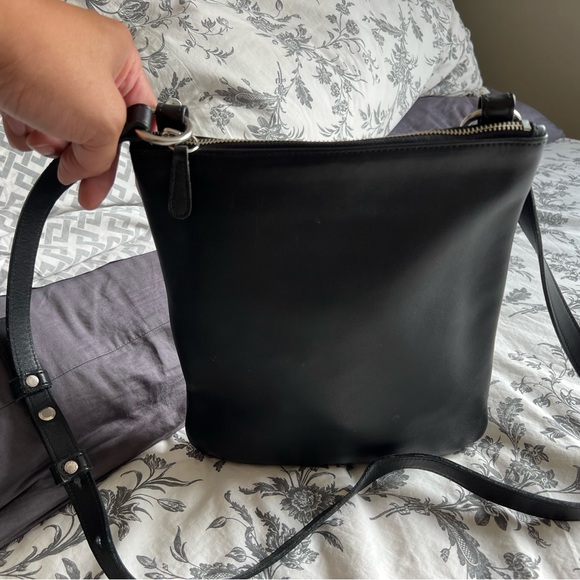 Vintage coach made in USA sling - Picture 4 of 4